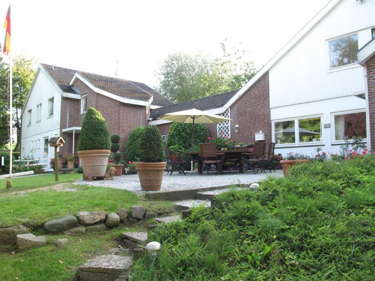 Landhaus Dr. Seiffert Hotel Scharbeutz Exterior photo